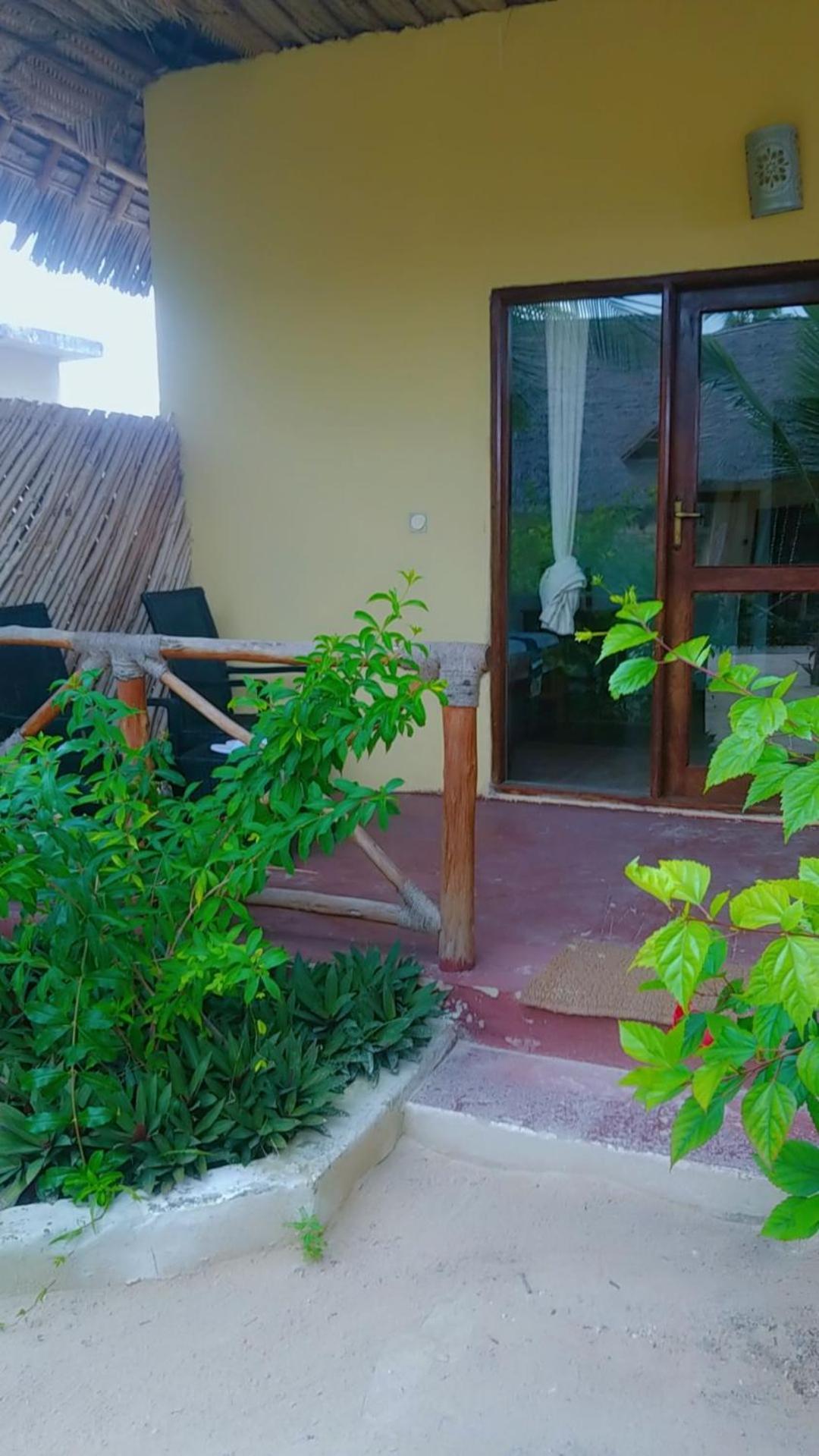 Amber Lodge Pongwe Exterior foto